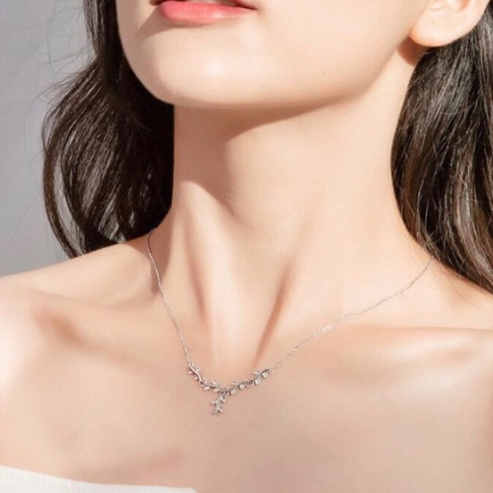 925 Sterling Silver Stamped Necklace !